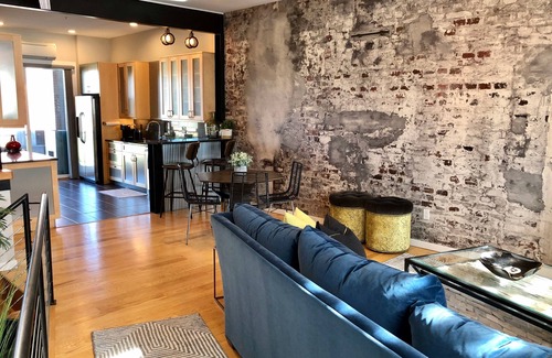 North Central Westminster Maison | Stunning Penthouse Suite Next to Whole Foods