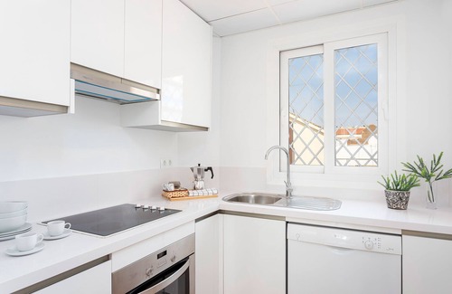 Ensanche Centro Appartement | Bright Penthouse with Terrace. Plaza de la Marina