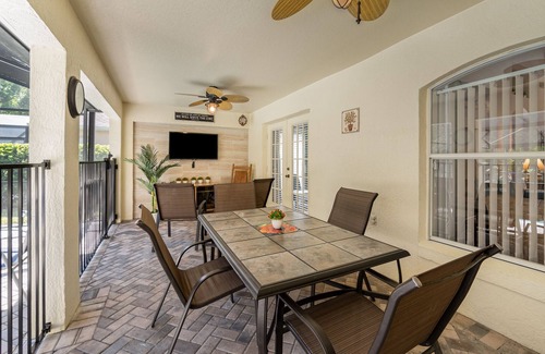Orange Tree Villa | Refurbished Stunning Pool Home, close to Attractions - 16306