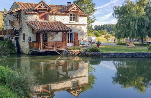 Monflanquin Maison | Merveilleuse maison de vacances privée avec piscine privée, WIFI, TV, terrasse et animaux admis
