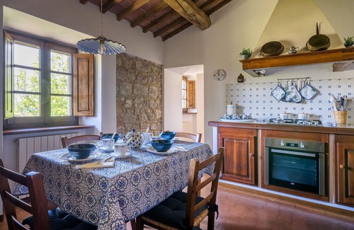 Monteroni d'Arbia Villa | Maison de vacances privée avec piscine privée, WIFI, TV, balcon, vue panoramique, près de Sienne