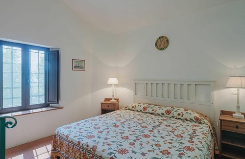 Massa Villa | Joli appartement dans une maison de vacances avec WIFI, TV, animaux admis et parking