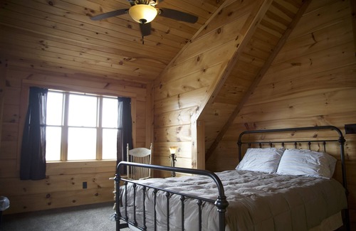 Loraine Cabine | Superbe escapade en cabine privée avec magnifique cheminée près de Quincy, Illinois