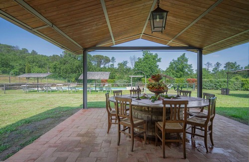 Badia Agnano Villa | Maison de vacances privée avec internet, piscine privée, climatisation, patio, vue panoramique