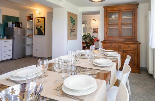 Casalborgone Maison | Belle maison de vacances privée avec climatisation, WIFI, TV, patio et vue panoramique