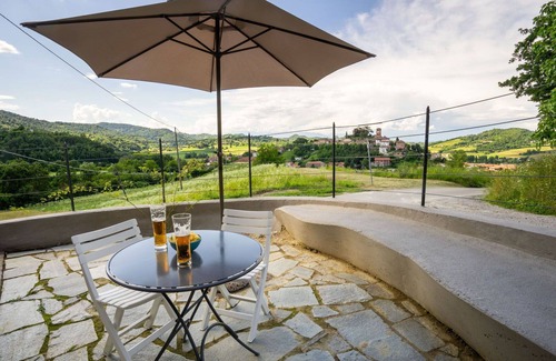 Casalborgone Maison | Belle maison de vacances privée avec climatisation, WIFI, TV, patio et vue panoramique