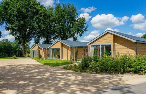Kaatsheuvel Maison | Merveilleuse maison de vacances privée pour 4 personnes avec piscine, WIFI, TV et terrasse