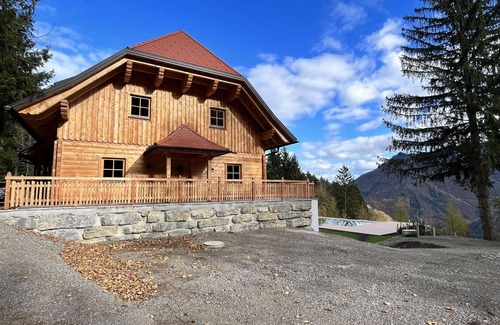 Reichraming Maison | Stunning private villa for 10 people with TV, terrace, pets allowed and parking
