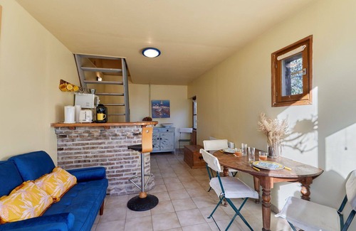Vatteville La Rue Maison | Belle maison de vacances privée avec WIFI, piscine privée, TV et animaux admis