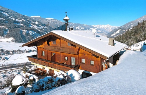 Distelberg Maison | Magnifique maison de vacances privée pour 8 personnes avec WIFI, piscine, TV, patio et parking