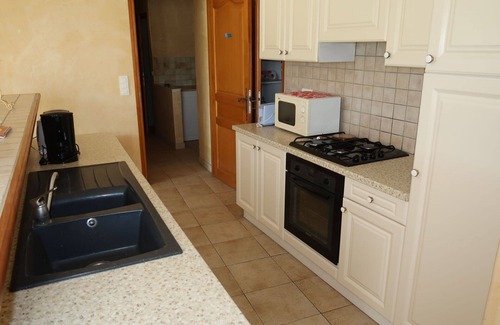 Grillon Maison | Belle maison de vacances privée pour 4 personnes avec TV, patio et animaux admis