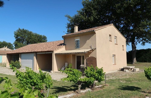 Grillon Maison | Belle maison de vacances privée pour 4 personnes avec TV, patio et animaux admis