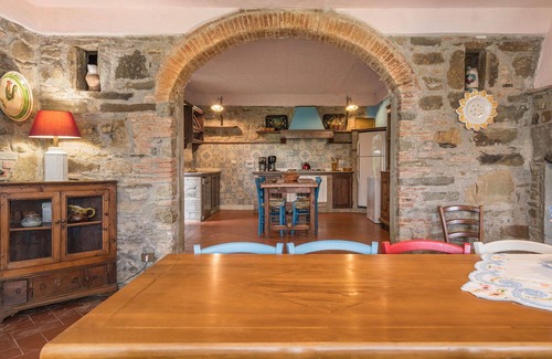 Bucine Villa | Maison de vacances privée avec WIFI, piscine privée, patio, animaux admis, vue panoramique