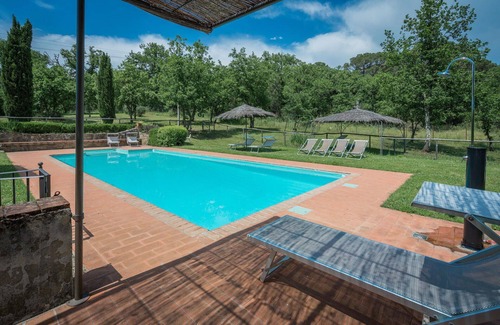 Bucine Villa | Maison de vacances privée avec WIFI, piscine privée, patio, animaux admis, vue panoramique