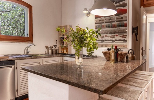 Porto Pinetto Villa | Magnifique maison de vacances privée avec WIFI, piscine privée, TV, patio et vue panoramique