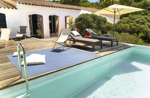 Porto Pinetto Villa | Magnifique maison de vacances privée avec WIFI, piscine privée, TV, patio et vue panoramique