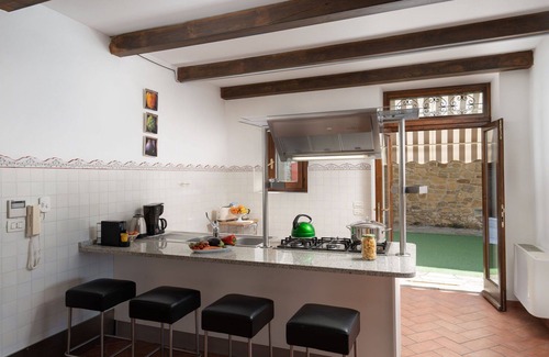 Subbiano Villa | Maison de vacances privée avec bain à remous, piscine, WIFI, climatisation, TV, terrasse