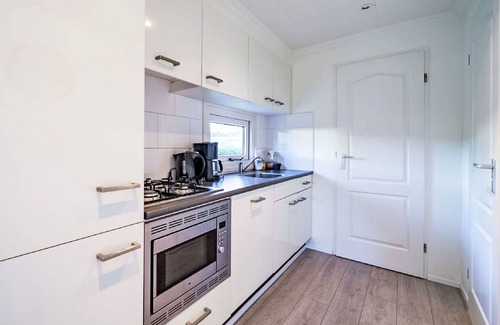 Dordtse Biesbosch Maison | Merveilleuse maison de vacances privée pour 4 personnes avec WIFI, piscine, TV et terrasse