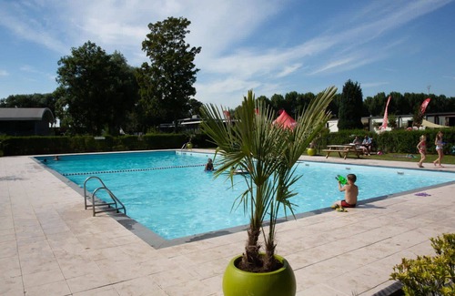 Willemsdorp Maison | Magnifique maison de vacances privée pour 4 personnes avec WIFI, TV et terrasse