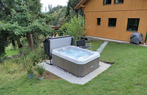 Berg bei Rohrbach Maison | Belle maison de vacances privée avec bain à remous, WIFI, TV, terrasse, vue panoramique, parking