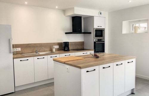 La Fresnais Maison | Magnifique maison de vacances privée pour 6 personnes avec WIFI, TV et patio