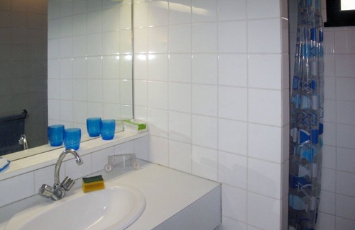 Torderes Maison | Belle maison de vacances privée pour 5 personnes avec WIFI, piscine privée et TV