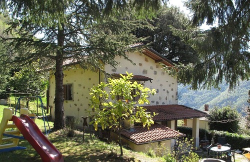 San Rocco in Turrite Villa | Belle maison de vacances privée pour 5 personnes avec WIFI, TV, animaux admis et parking