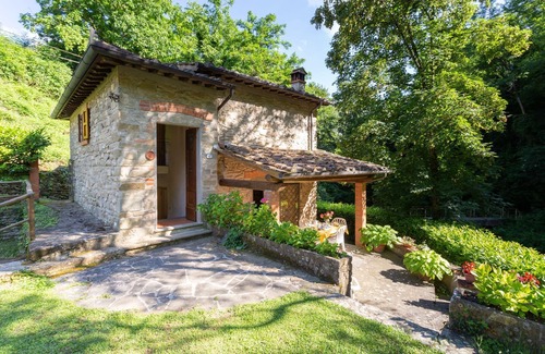 Molezzano Villa | Merveilleuse maison de vacances privée pour 4 personnes avec WIFI, TV, patio et animaux admis