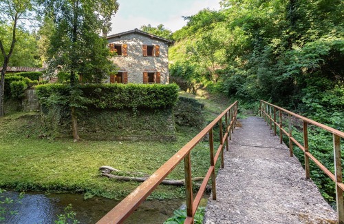 Molezzano Villa | Merveilleuse maison de vacances privée pour 4 personnes avec WIFI, TV, patio et animaux admis
