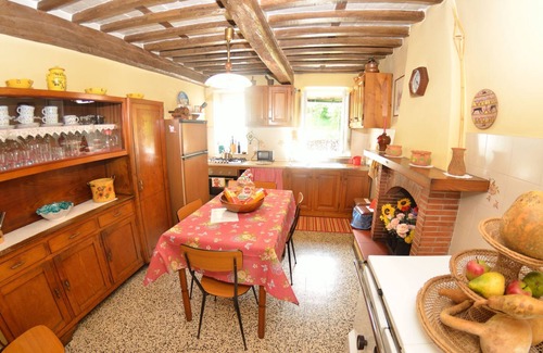 Villabuona Villa | Belle maison de vacances privée avec piscine privée, WIFI, TV et animaux admis