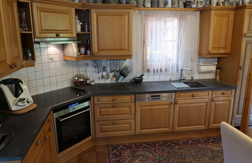 Luzein Maison | Belle maison de vacances privée pour 6 personnes avec WIFI, TV, patio et vue panoramique