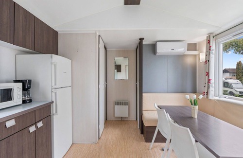 Prague Maison | Merveilleuse maison de vacances privée avec piscine, WIFI, climatisation, terrasse et animaux admis