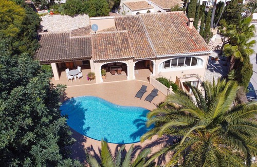 Benimeit Villa | Maison de vacances privée avec climatisation, piscine privée, WIFI, TV, terrasse, animaux admis