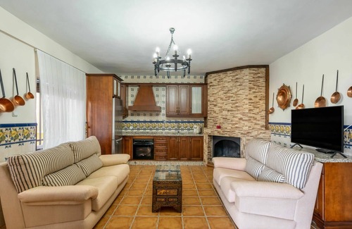 Baena Maison | Magnifique maison de vacances privée avec WIFI, climatisation, piscine privée, TV et terrasse