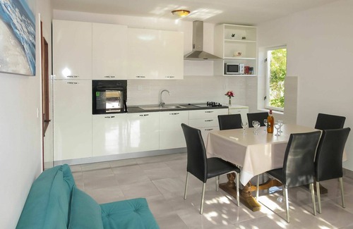 Ugljan Maison | Belle maison de vacances privée avec climatisation, WIFI, TV, terrasse et parking