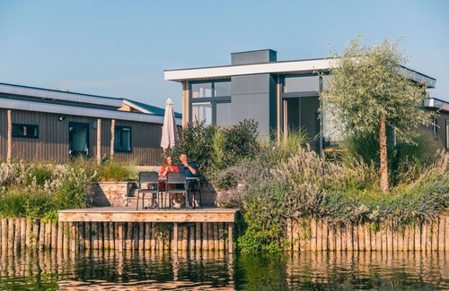 Linden Maison | Merveilleuse maison de vacances privée pour 6 personnes avec WIFI, TV, terrasse et parking