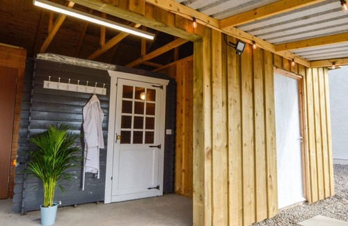Oban Maison | Belle maison de vacances privée avec WIFI, bain à remous, TV, patio et animaux admis