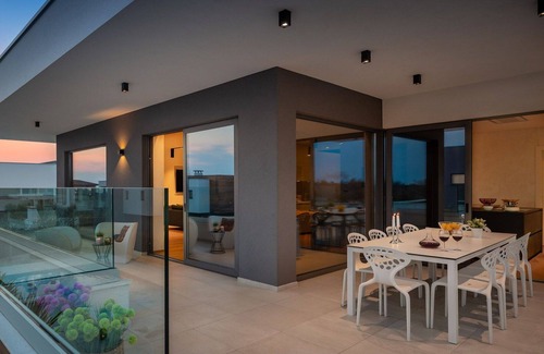 Vodnjan Villa | Belle maison de vacances privée avec piscine privée, climatisation, WIFI, TV et terrasse
