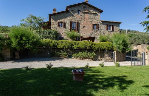 Camucia Villa | Maison de vacances privée avec climatisation, piscine privée, WIFI, TV, terrasse, vue panoramique