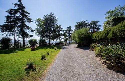 Camucia Villa | Maison de vacances privée avec climatisation, piscine privée, WIFI, TV, terrasse, vue panoramique