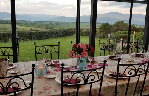 Le Piazze Villa | Maison de vacances privée avec climatisation, piscine, sauna, WIFI, bain à remous, TV, patio