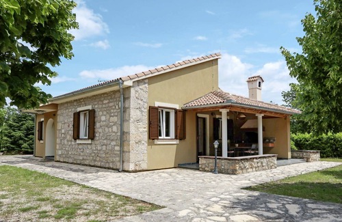 Drinovci Maison | Belle maison de vacances privée avec WIFI, piscine privée, climatisation, TV, terrasse, parking