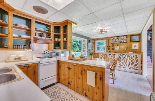 West Buxton Maison | Stunning Saco River Front Home