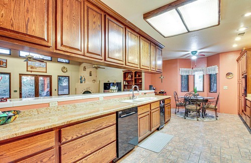 Rio Rancho Maison | Stunning Sandia Mtn Views: Rio Rancho Retreat
