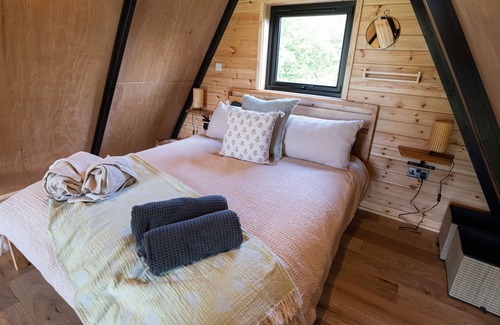 Graigfechan Cabine | Stunning Scandinavian A Frame lodge with outside bathtub