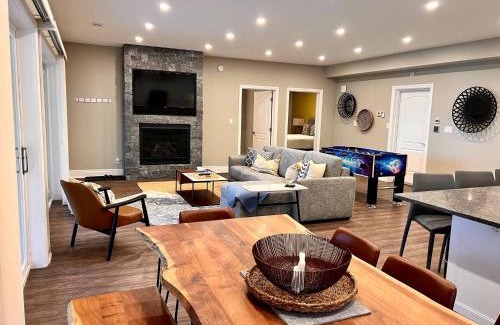 Kincardine Maison | Stunning Serenity Cove On The Lake Cozy Cottage