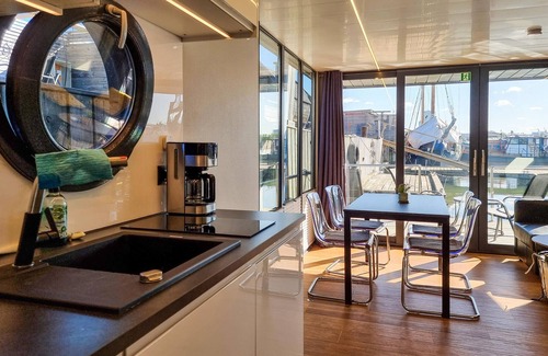 Lundby Location De Bateaux | Stunning ship in Göteborg with sauna