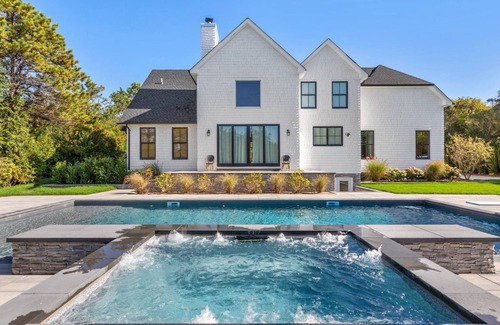 Shinnecock Hills Maison | Stunning Southampton Getaway - Sleeps 13