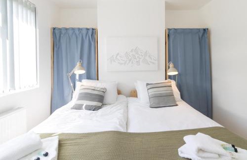 Newport Maison | Stunning Stay - Fast Wi-Fi - Garden - Walk to Town