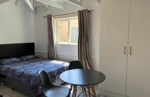 Greater Johannesburg Metropolitan Area Appartement | Stunning stay in Sandton - back up power & view